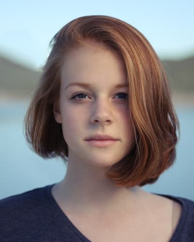 Portrait illustrating a Google review from Adara Martiza