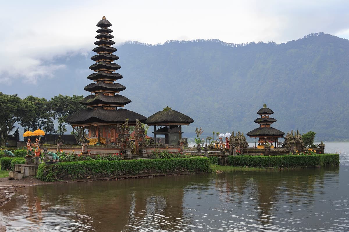Ulun Danu Bratan Temple | Bali | Go Bali Visa Agency Pura Ulun Danu Bratan water temple on Lake Bratan in the Bali highlands