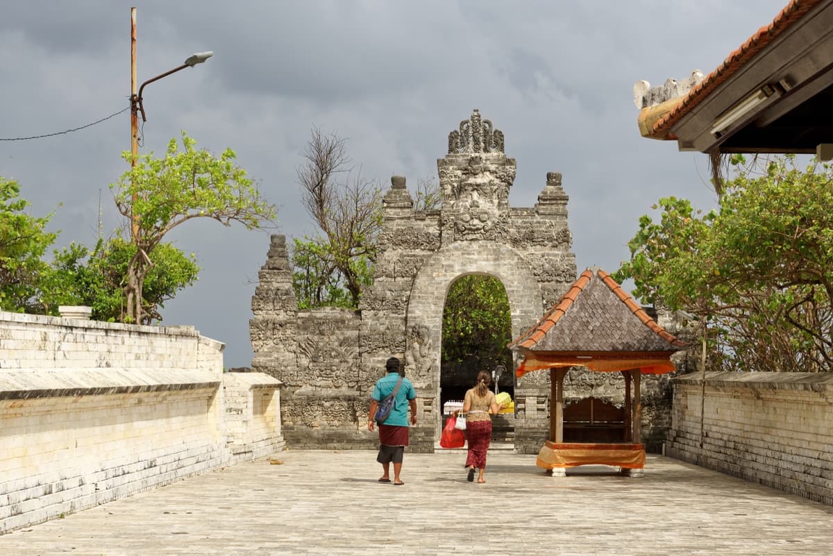 Uluwatu Temple cliff shrine | Bali | Go Bali Visa Agency Pura Luhur Uluwatu temple perched on a limestone cliff above the Indian Ocean in Bali
